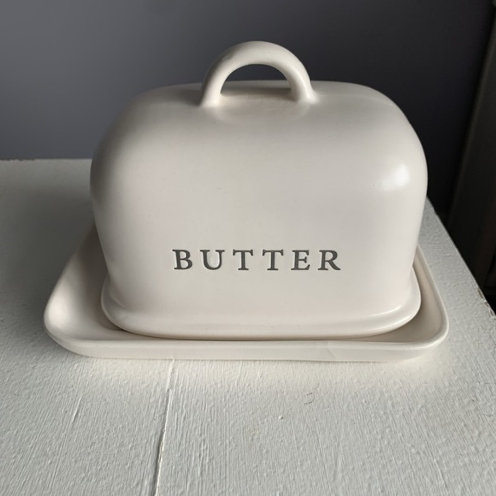 Large Crofton Soft White Farmhouse Cream Butter Dish Porcelain Neutral‎
